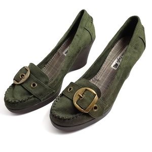 American Eagle | Olive Green Suede Wedges